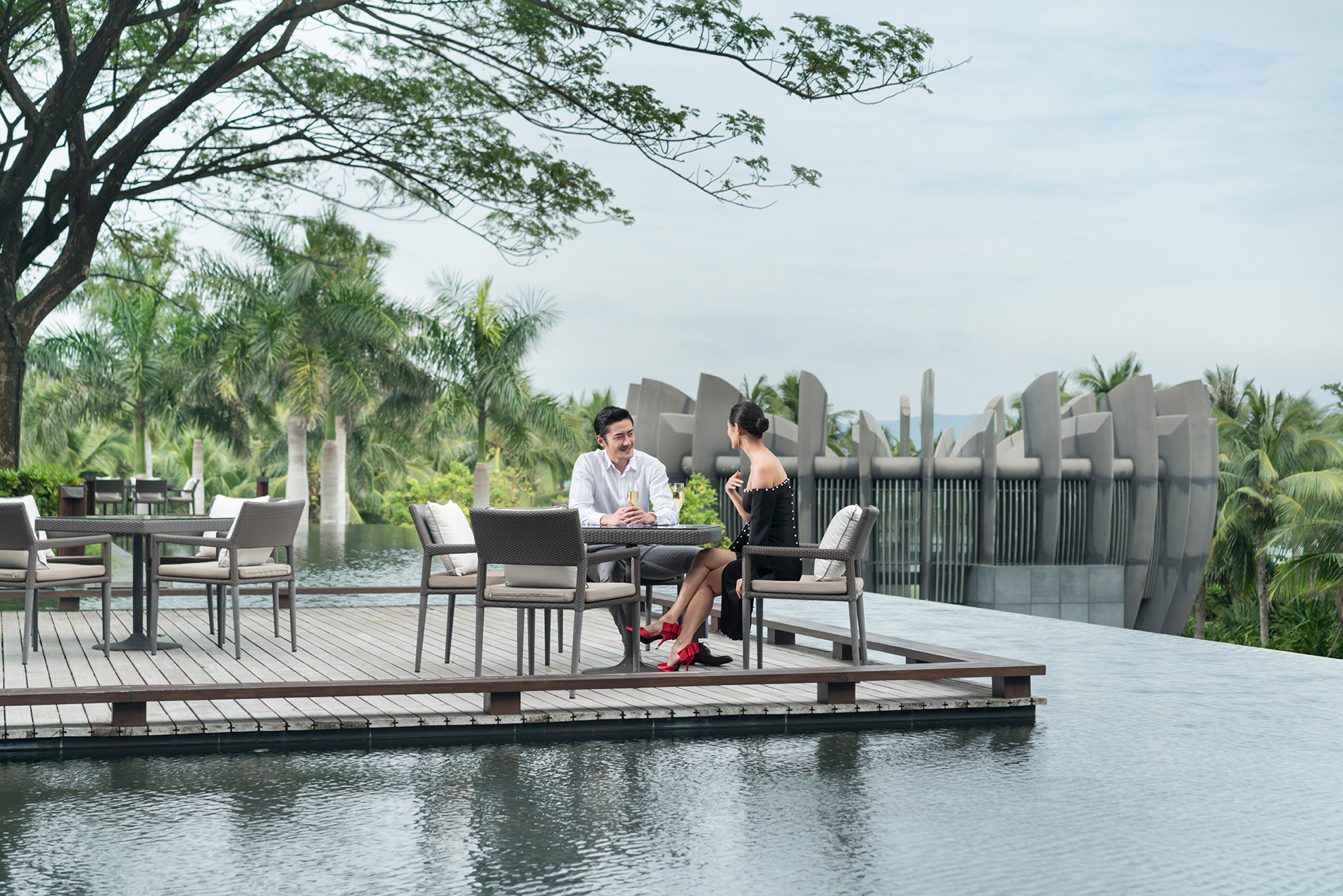 Romantic Moments - Terrace浪漫时刻 - 观景台 AC米兰太阳湾柏悦旅馆.jpg